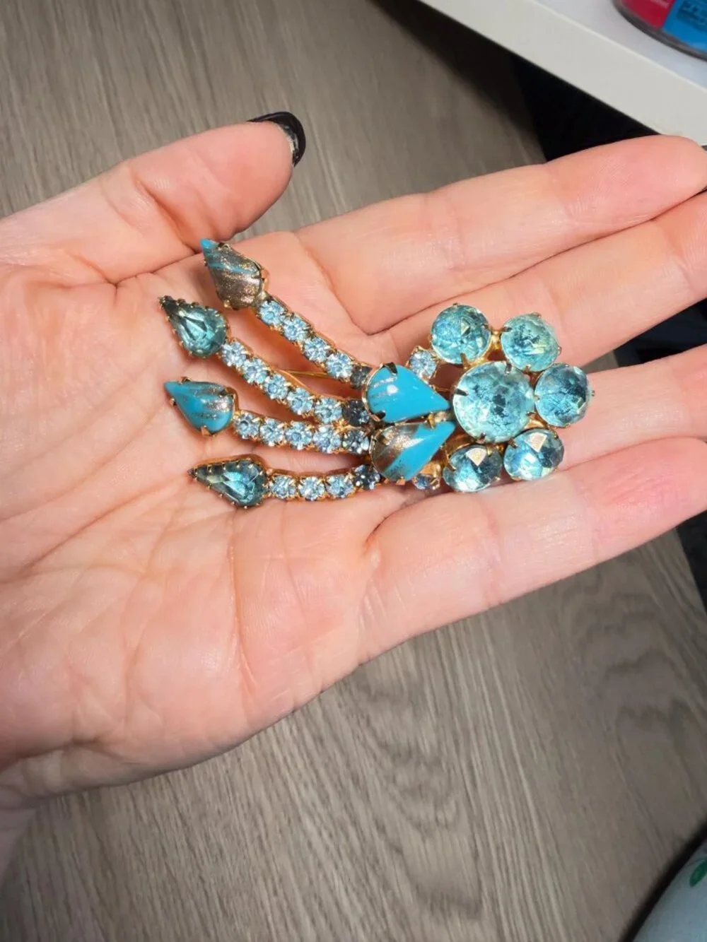 Vintage Aqua Blue Rhinestone Shooting Star Brooch Art Glass Gold Tone 1960s